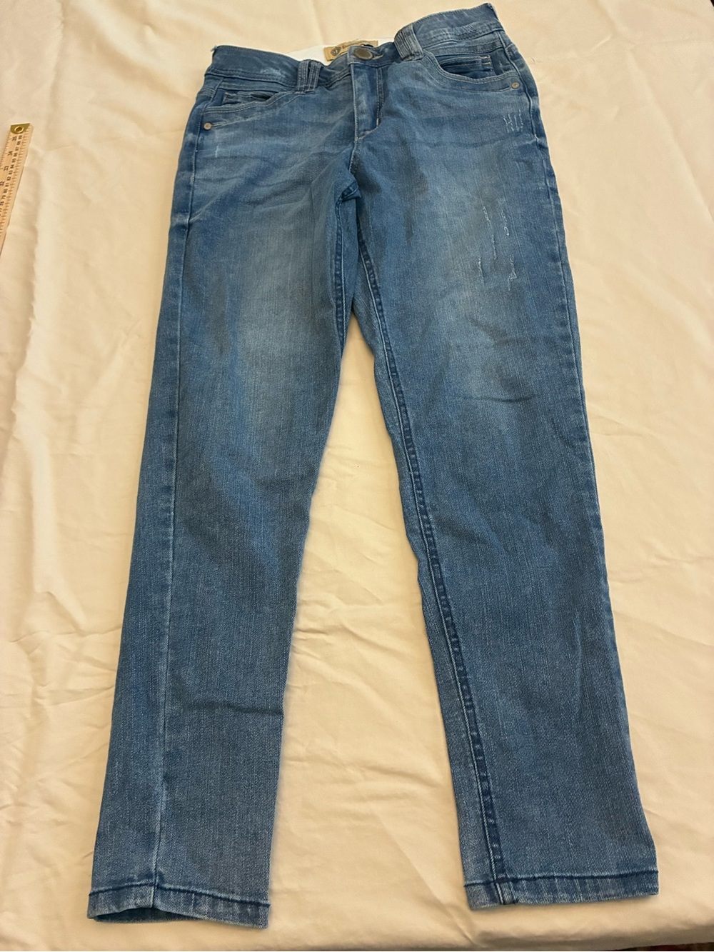 Democracy Women's Straight-Leg Jeans in Blue Wash Size 4